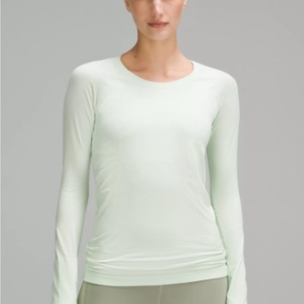 Lululemon Swiftly Tech 2.0 Kohlrabi Green Long Sleeve Top hip length size 6